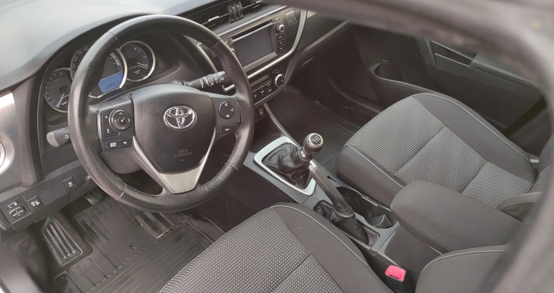 Toyota Auris cena 16900 przebieg: 187000, rok produkcji 2014 z Radzymin małe 154
